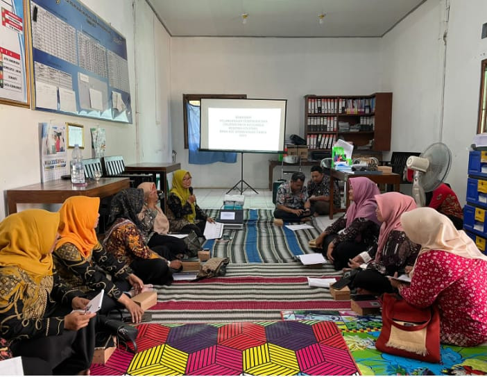 Pelatihan kader verval keluarga beresiko Stunting