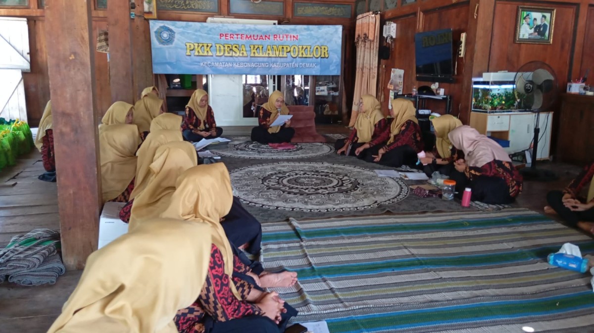 pertemuan rutin pkk