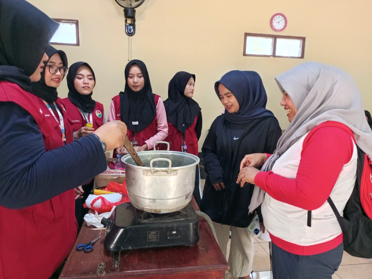 Membuat lilin dari minyak jlantah