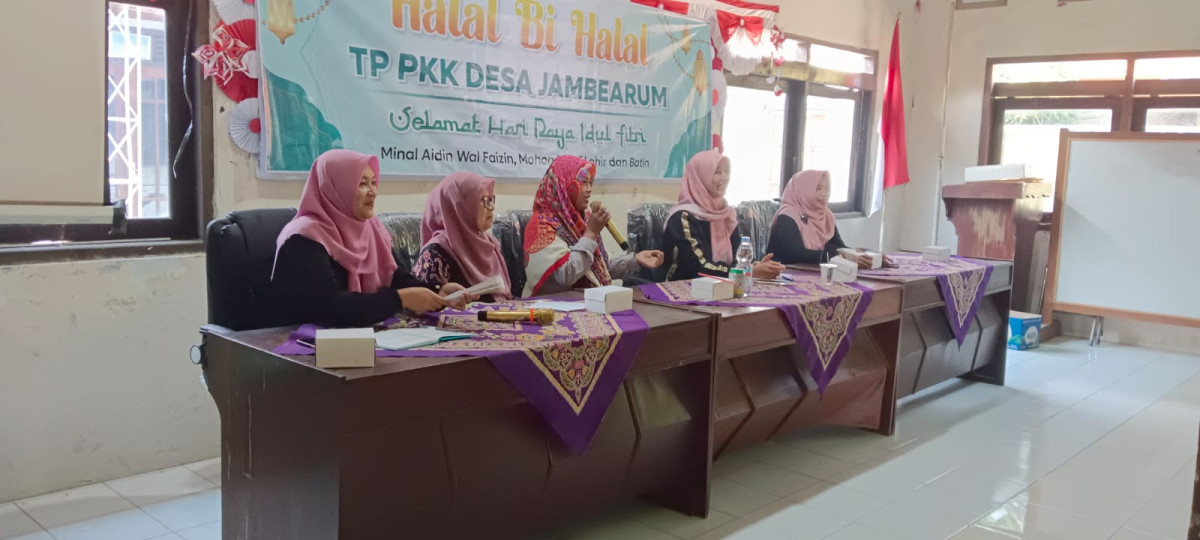 Halal bi Halal Tp PKK Desa Jambearum
