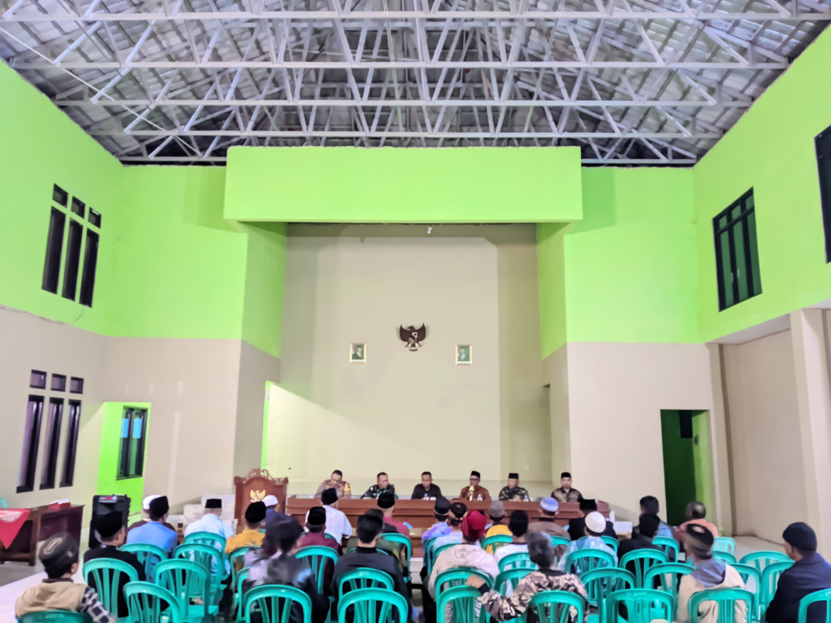 Musdesus bantuan keuangan untuk pengaspalan dukuh cihiris