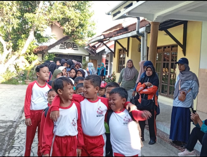 Menyambut Tahun Baru Islam 1447 H.Madin &TPQ Jalan sehat dan lomba lomba