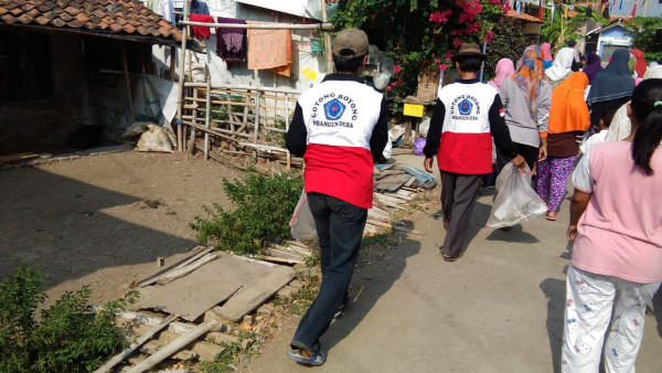 Jalan sehat dan Jumat bersih