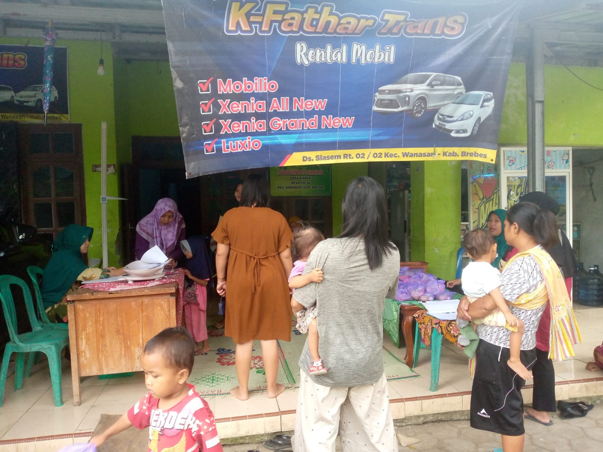 Kegiatan posyandu Mawar desa Siasem