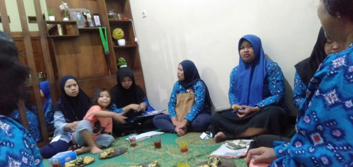 PERTEMUAN PKK RT 02 RW 08