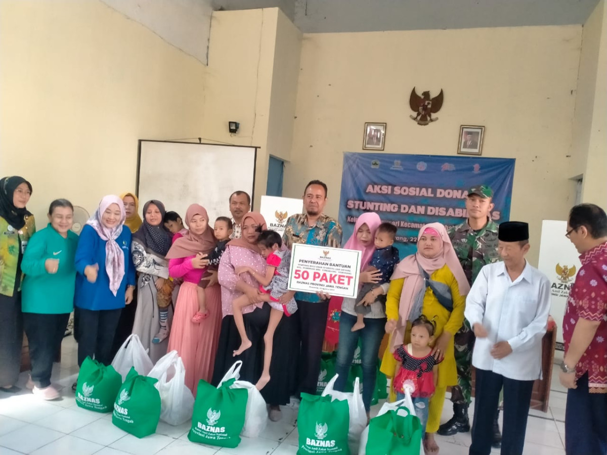 PEMBERIAN BANTUAN UNTUK ANAK STANTING DAN DIFABEL DARI PUSPA JAWA TENGAH DAN BAZNAS JATENG