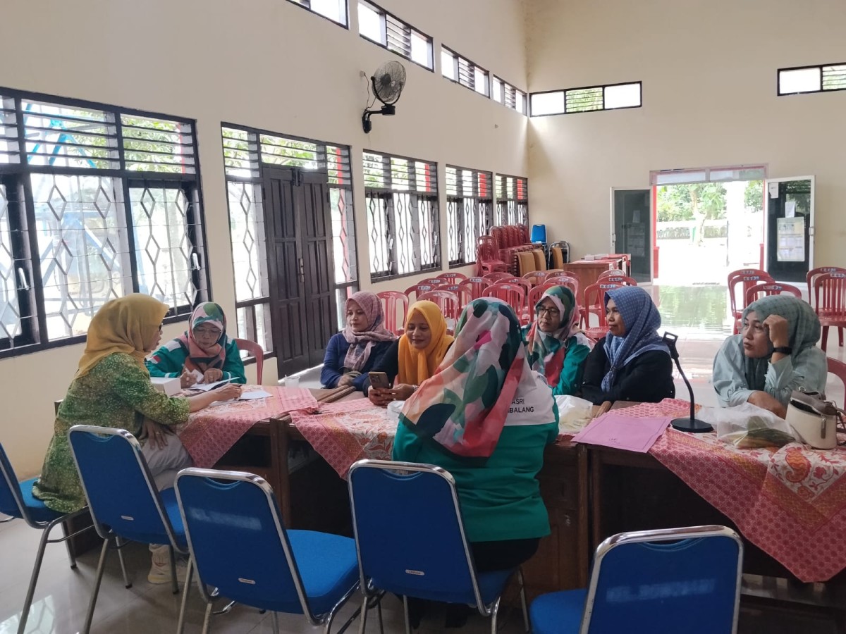 Rapat pengurus  kampung KB