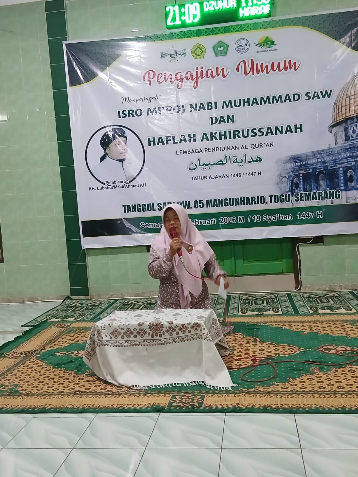 Lurah mangunharjo,perangkat kelurahan dan lpmk menghadiri pengajian umum memperingati isro mi'roj nabi muhammad SAW dan haflah Akhirussanah di tanggul sari rw 05 kelurahan mangunharjo tugu.