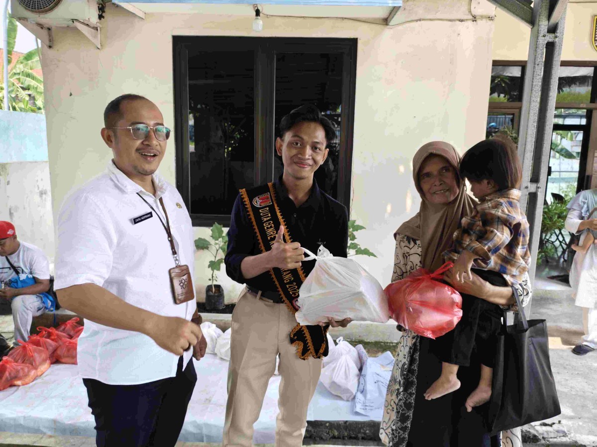Intervensi Gizi Spesifik melalui Program Dapur Sehat Atasi Stunting (DAHSYAT).