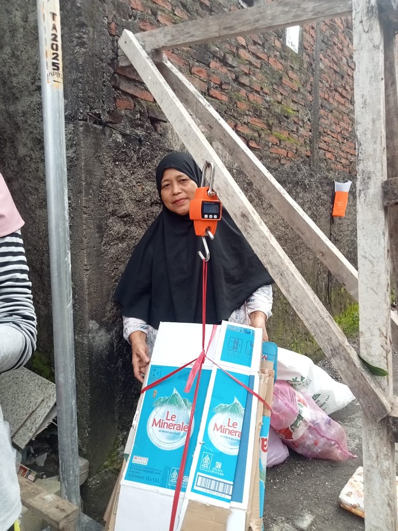 Pilah sampah RT 08 RW 02