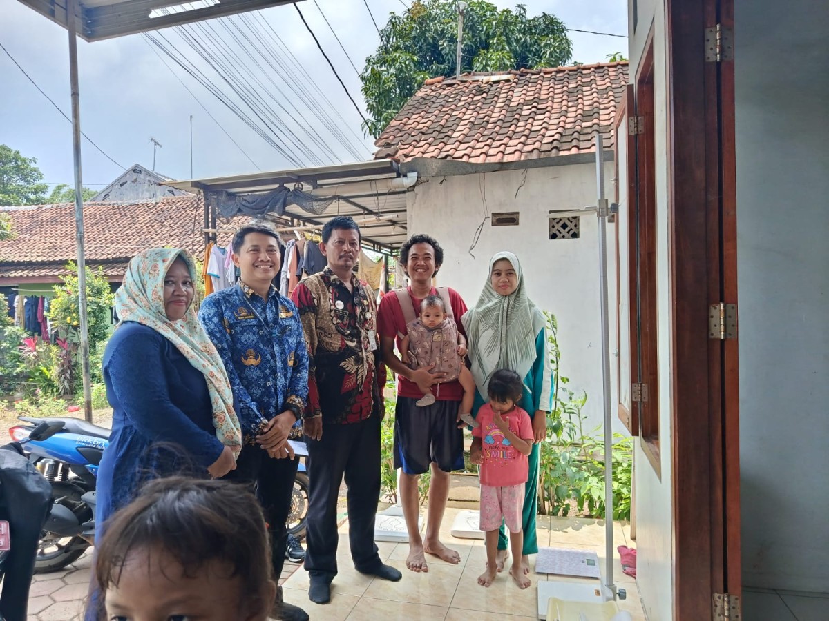 Gerakan Ayah Mengantar Keluarga ke Posyandu