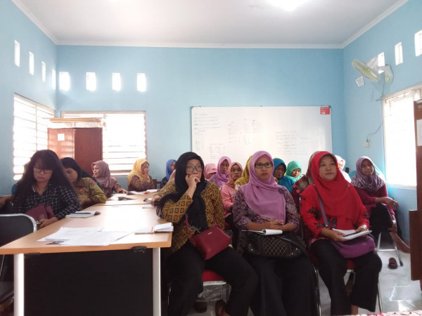 Penyuluhan Tribina Kampung KB Kelompok BKL