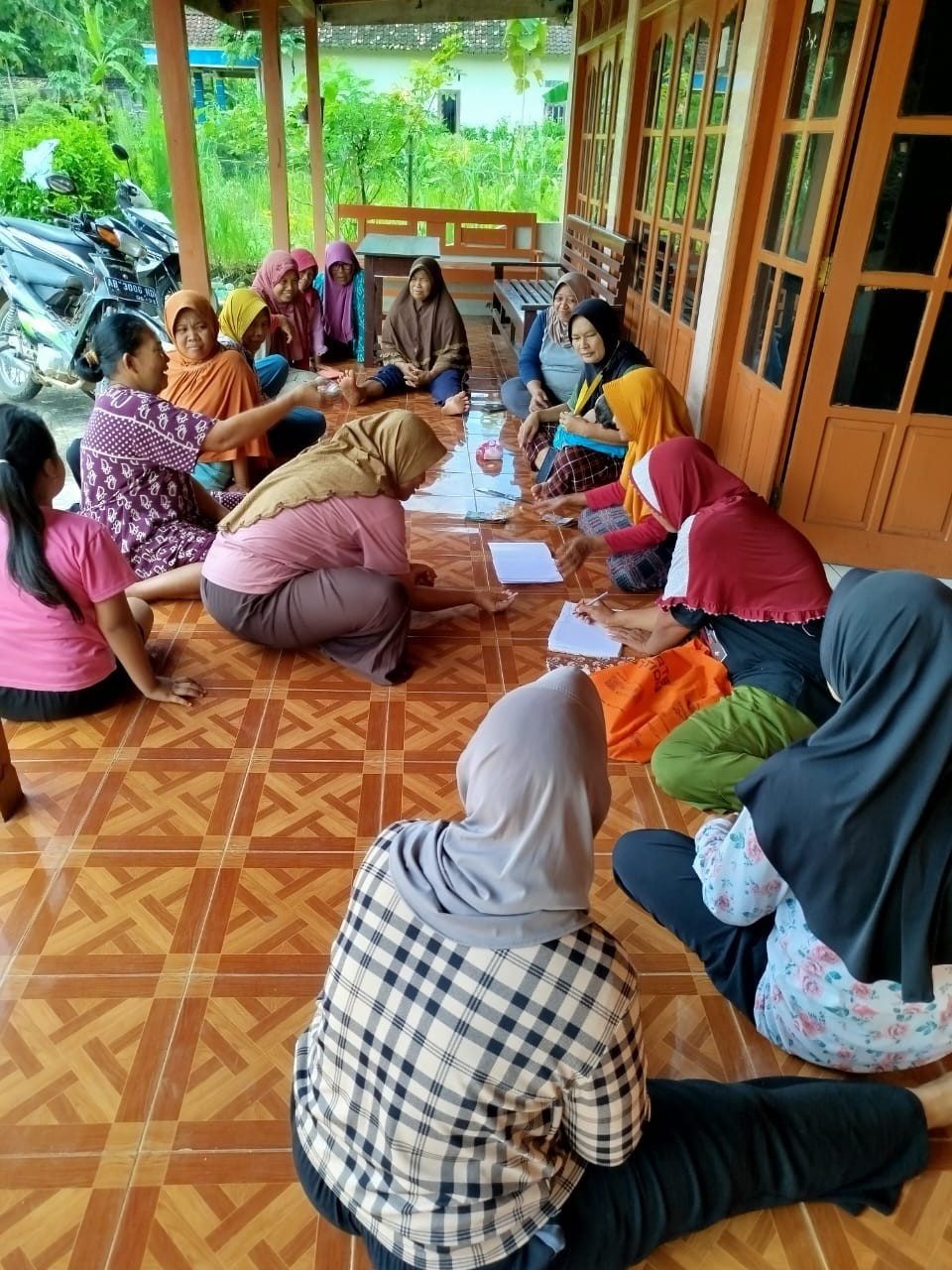 Pertemuan rutin kwt sido mulyo pertiwi padukuhan jambe