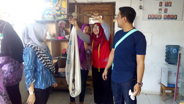 kegiatan posyandu balita di karangasem