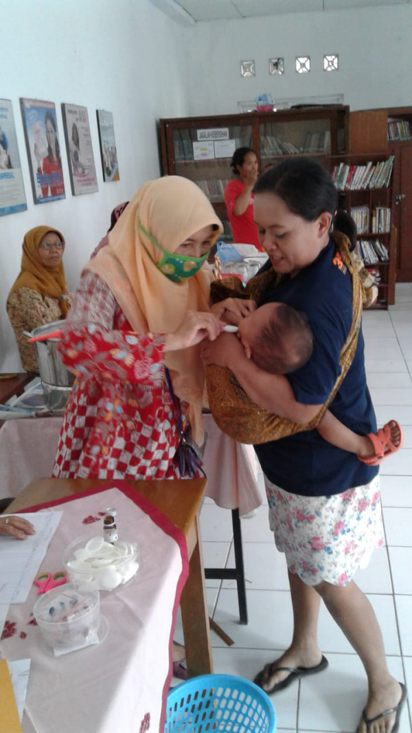 Kegiatan  posyandu Balita di rw 13 Perumnas Condongcatur