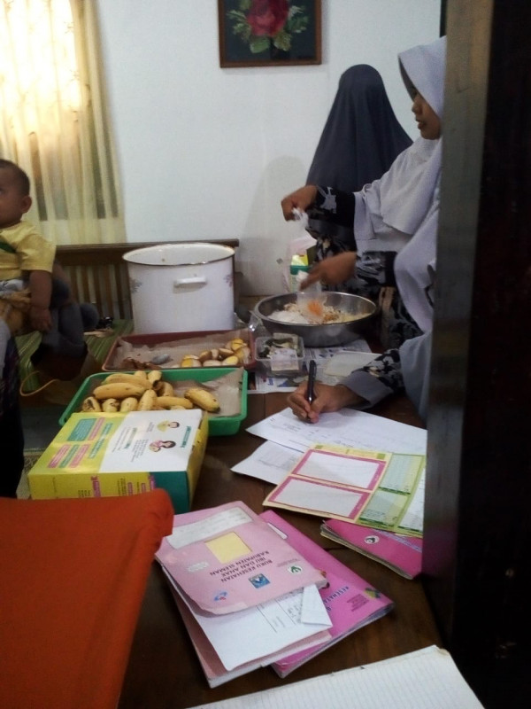Seksi pendidikan, posyandu balita di padukuhan Pik Gondang
