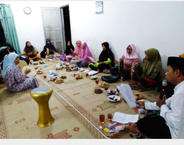 Seksi Agama, Sholawatan Rutin Grup Hadroh Al Muniroh  Padukuhan Gempol