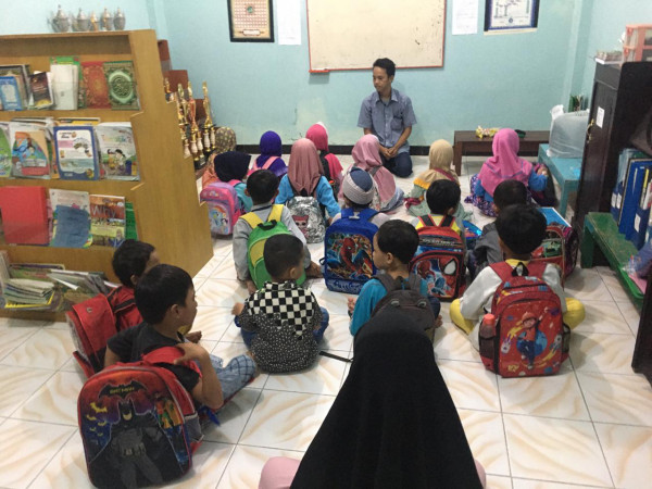 seksi agama, pengajian anak-anak TPA Al Hidayah Padukuhan Manukan