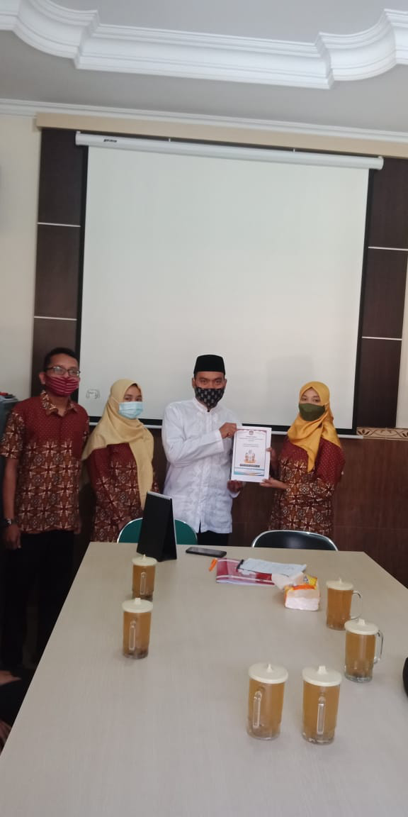 Penyerahan Laporan Kinerja PPS Condongcatur