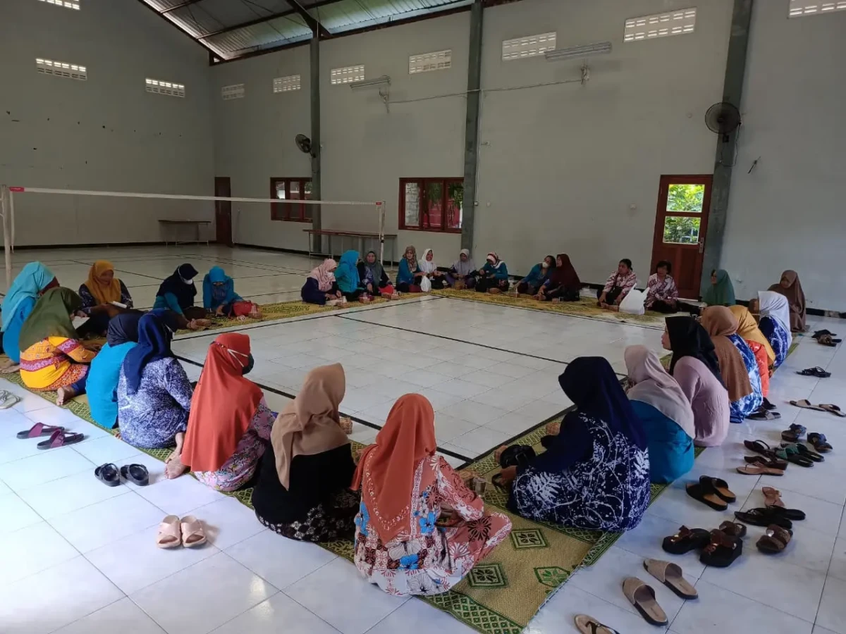 Pertemuan dan Arisan PKK Dusun Kayen