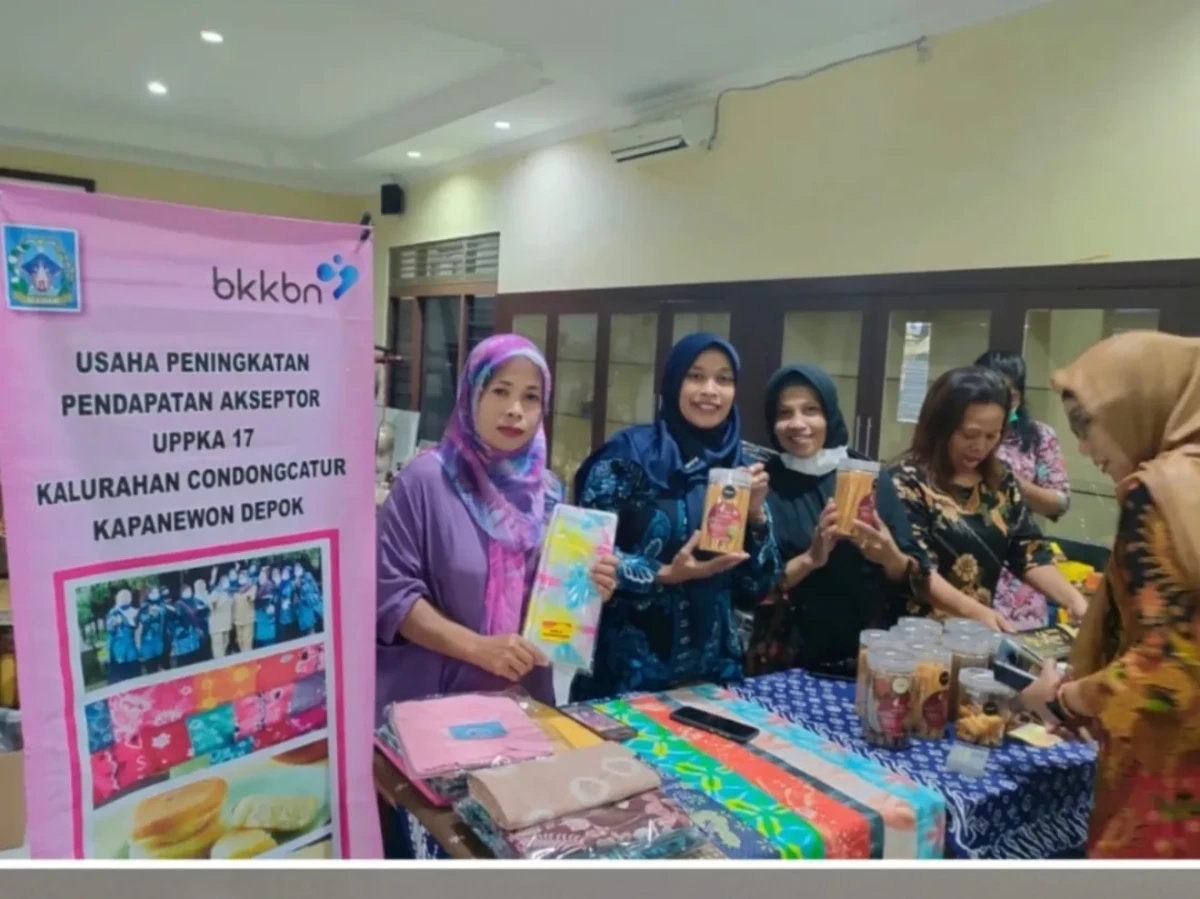 UPPKA 17 Kalurahan Condongcatur ikut berpartisipasi dlm menyambut tamu dari UTM Malaysia serta dari  UII dan STIE YKPN Yk