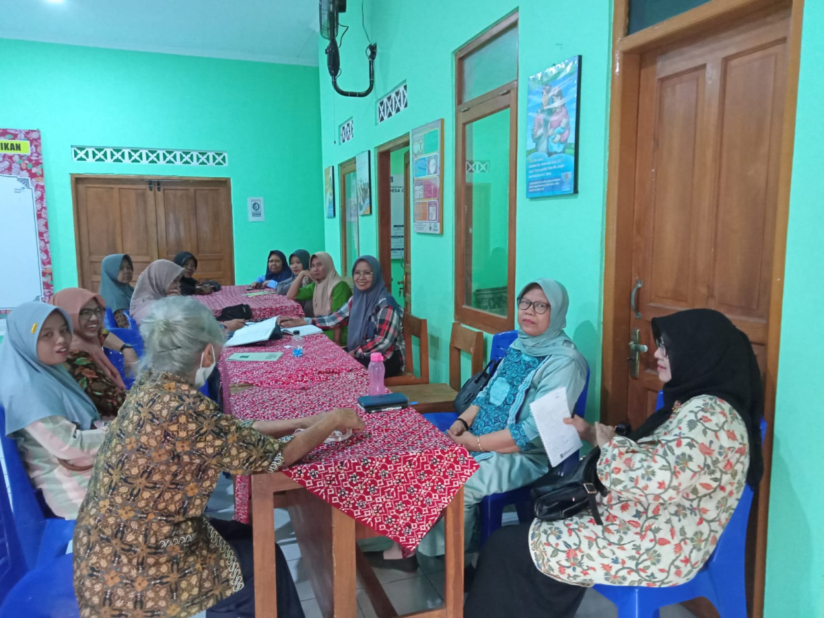 Pertemuan PKK RW 11 Gempol