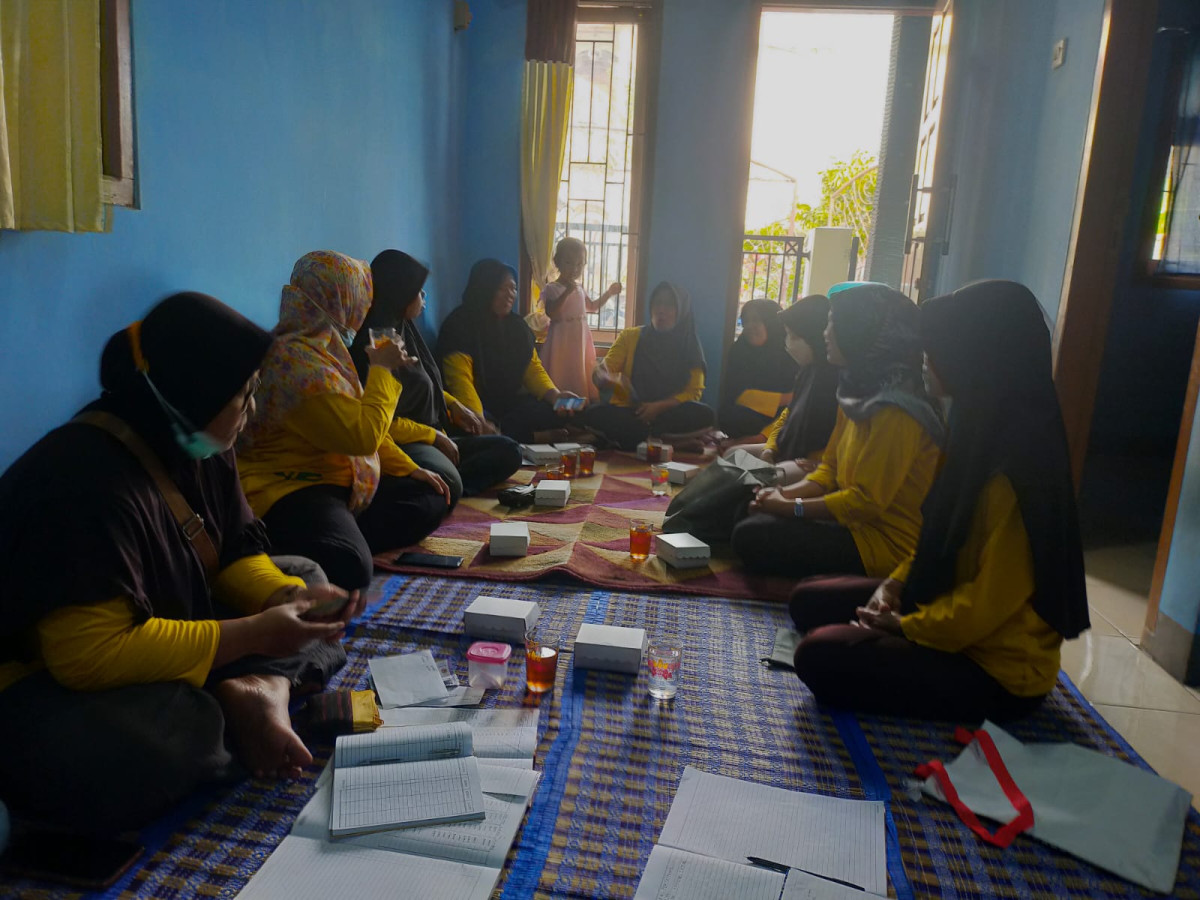 Pertemuan Rutin Kelompok Wanita Tani (KWT) Sri Rejeki Pondok