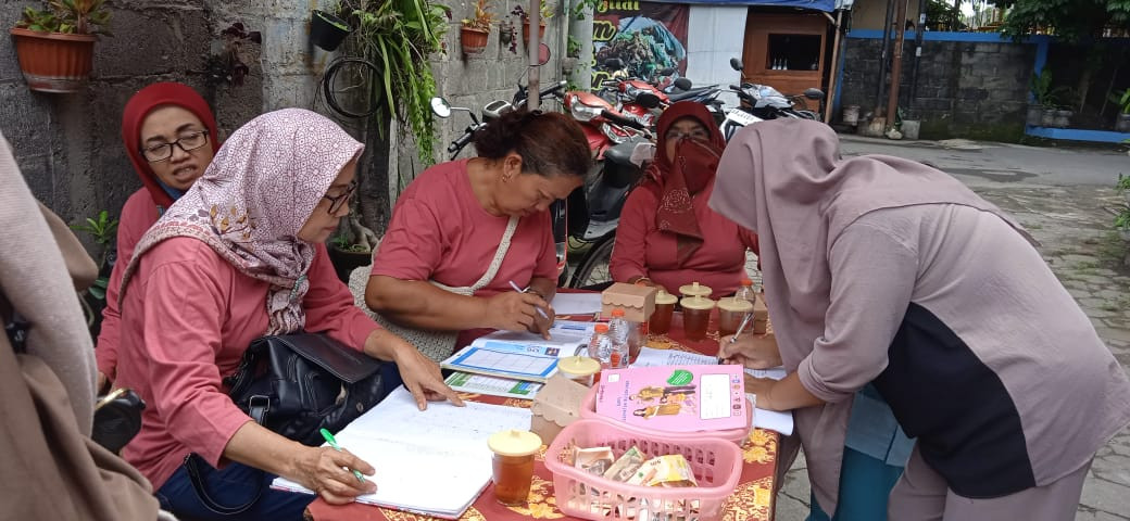 Pd hari Senin 10 Nov"25 dirumah bunda Sri pukul 09.30 - slsi diadakan posyandu Balita