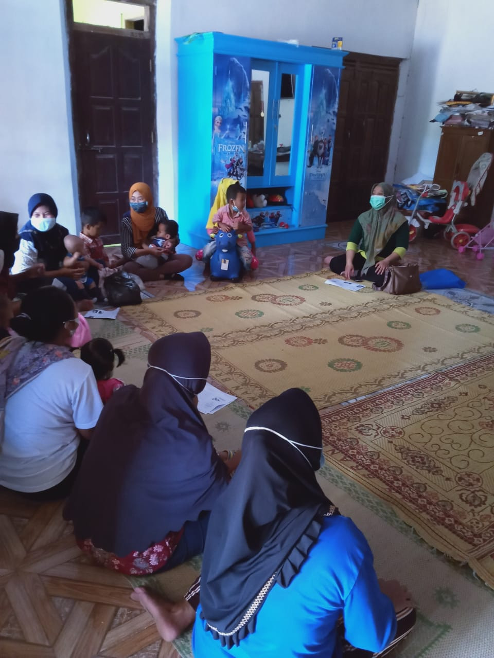 Penyuluhan Posyandu Nanas Dusun Nawung