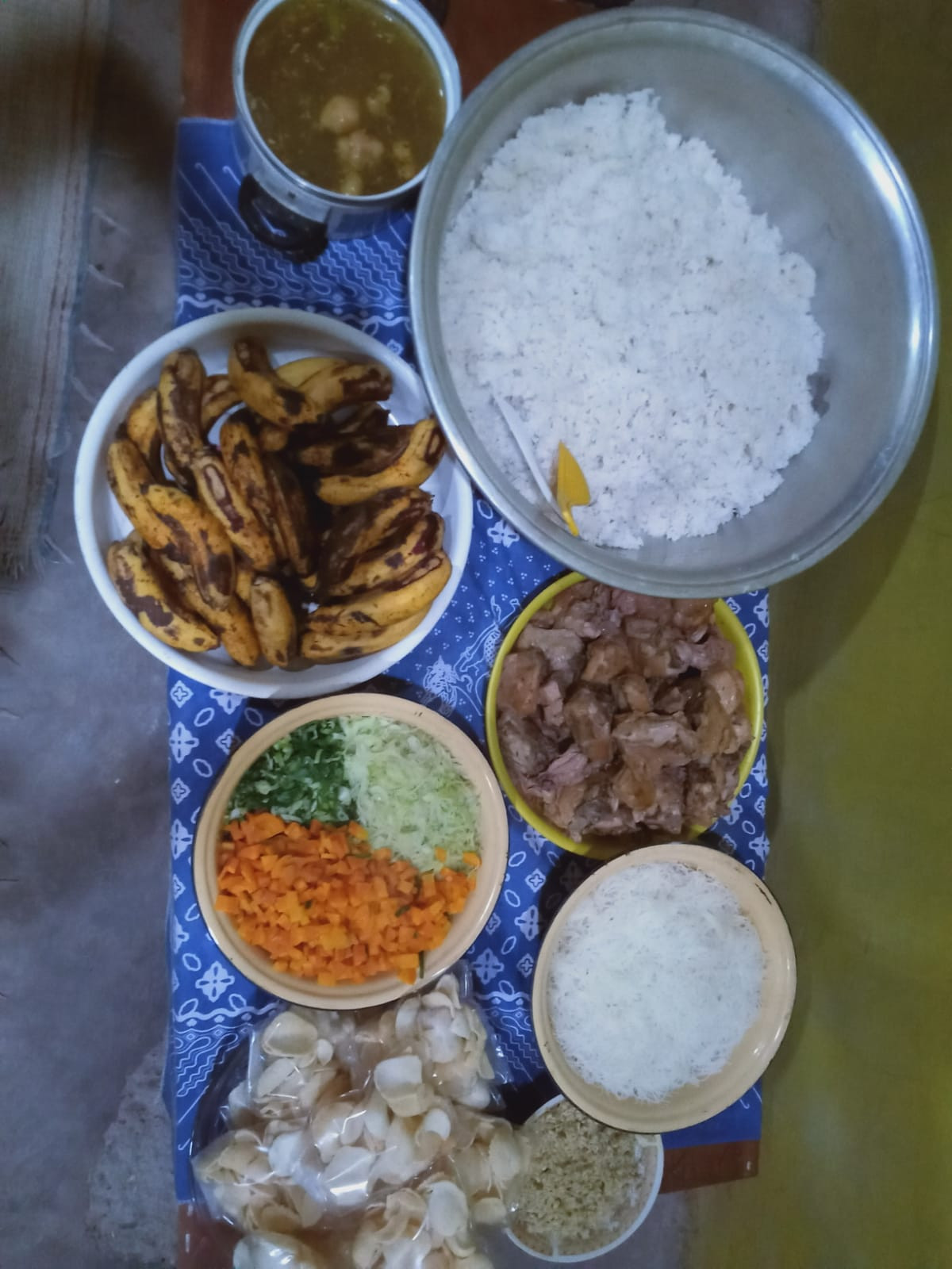 DASHAT ( Dapur Sehat Atasi Stunting ) Berupa pembuatan menu PMT bagi balita di Posyandu Nanas, Padukuhan Nawung