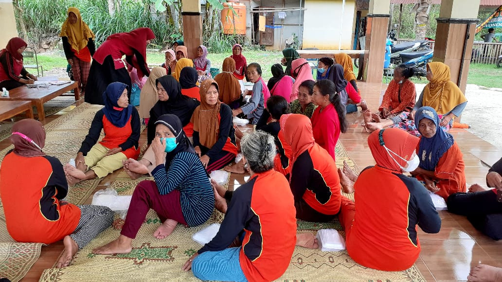 Posyandu Lansia dan Pertemuan BKL Lemahbang