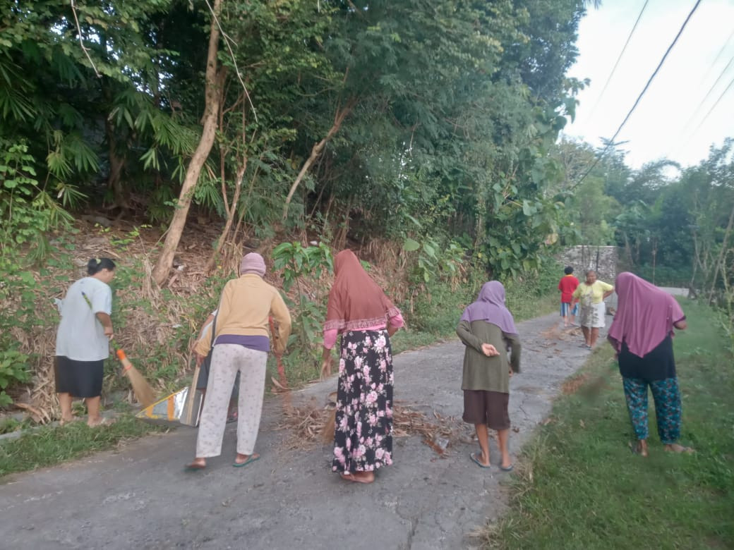 kegiatan gotong royong padukuhan jontro