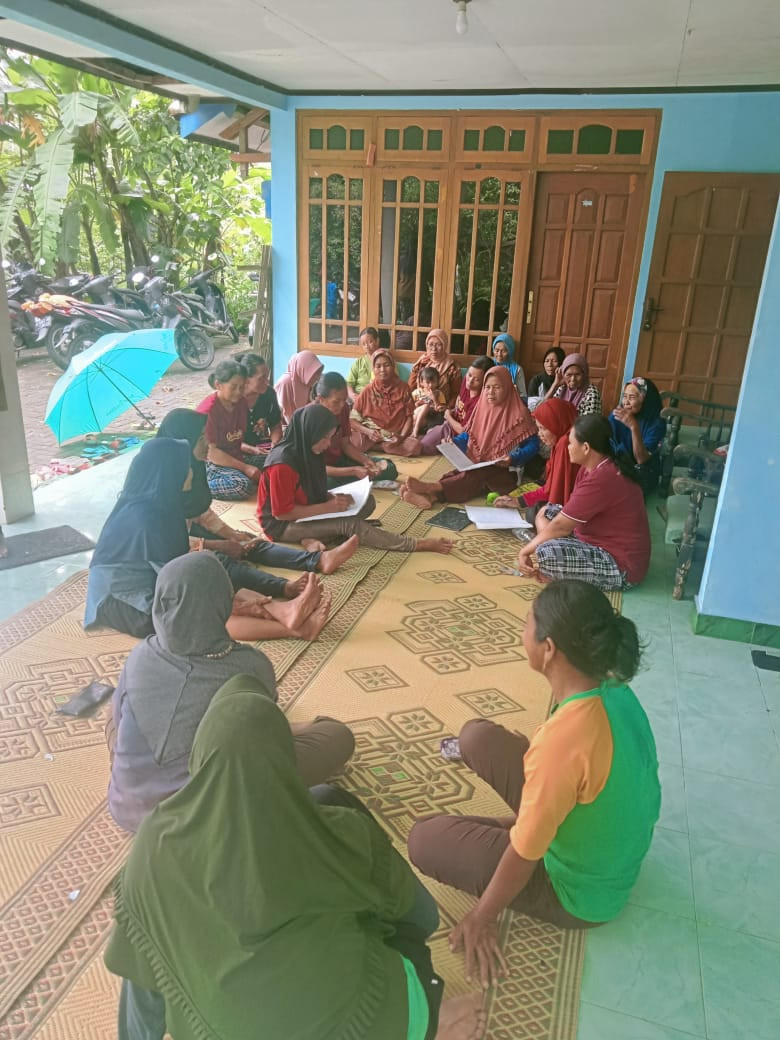 PERTEMUAN RUTIN KWT SEDYO MULYO  PARANGAN