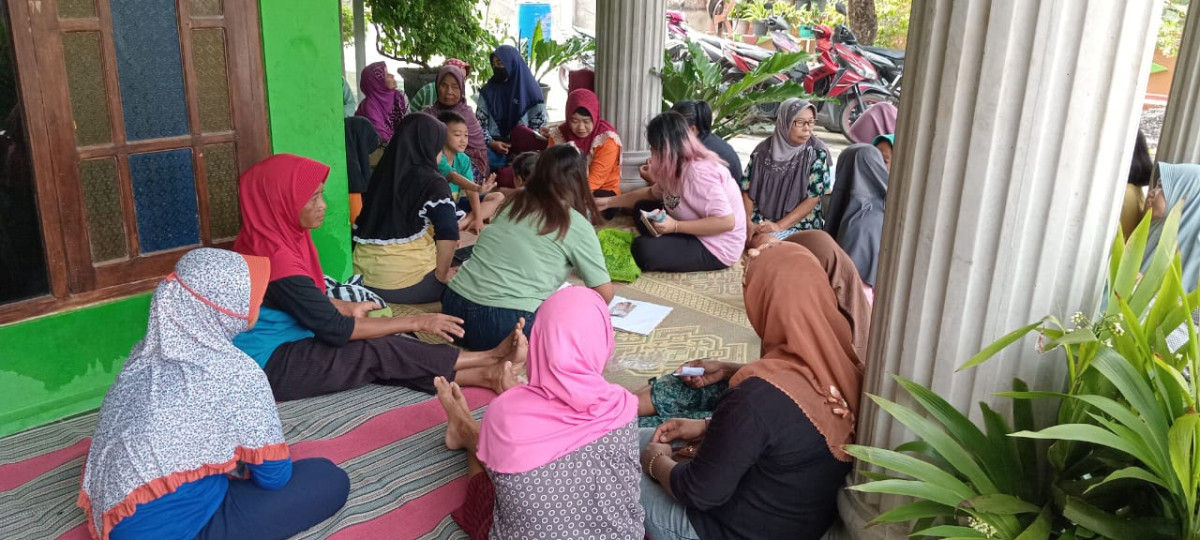 Arisan Ibu-Ibu PKK RT 07 Padukuhan Kalinongko Lor