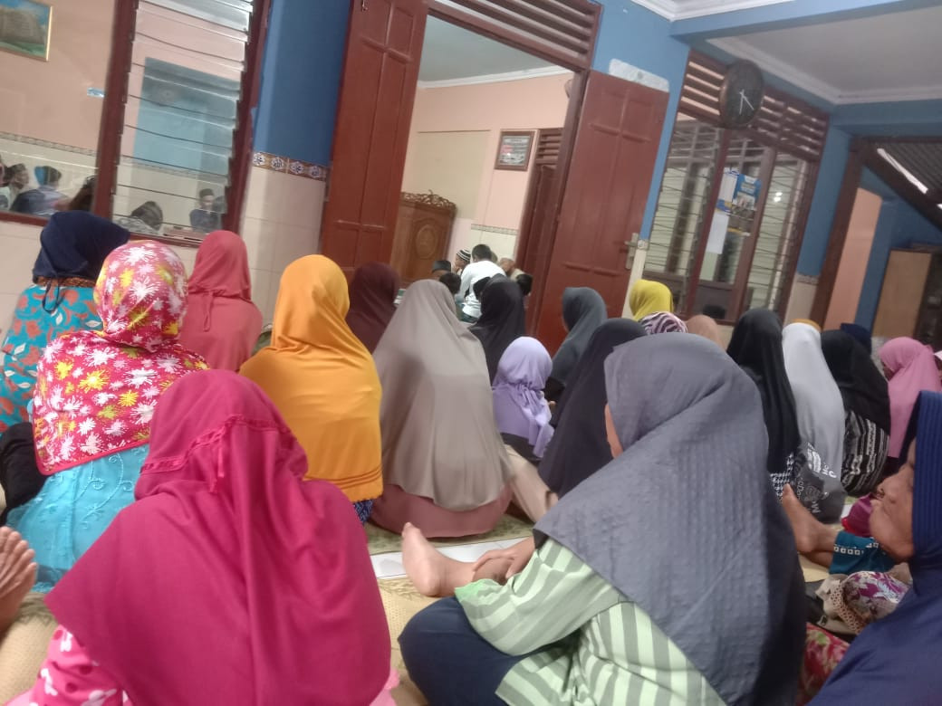 Pengajian Menjelang Berbuka Masjid Abidzal Al Ghifari Dadap Padukuhan Kalinongko Lor