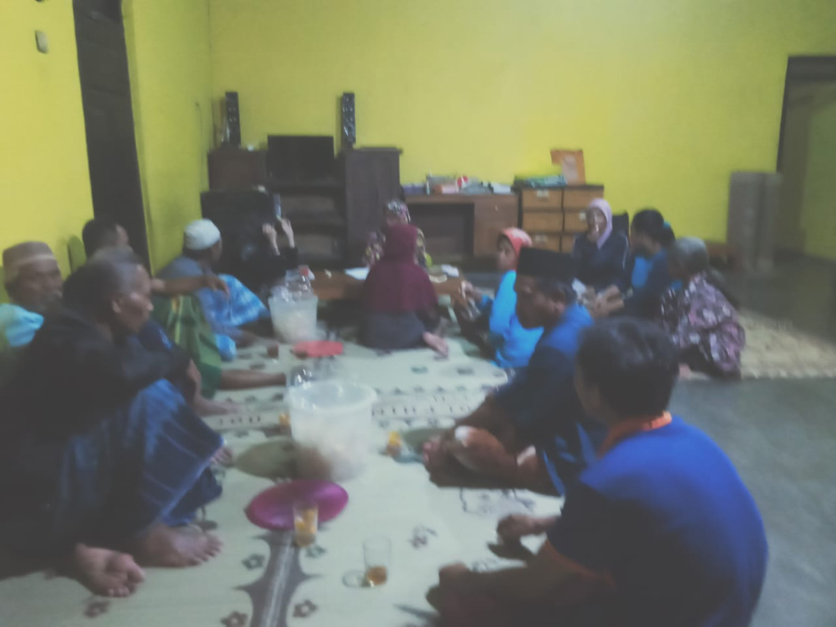 kegiatan arisan koperasi padukuhan nawung