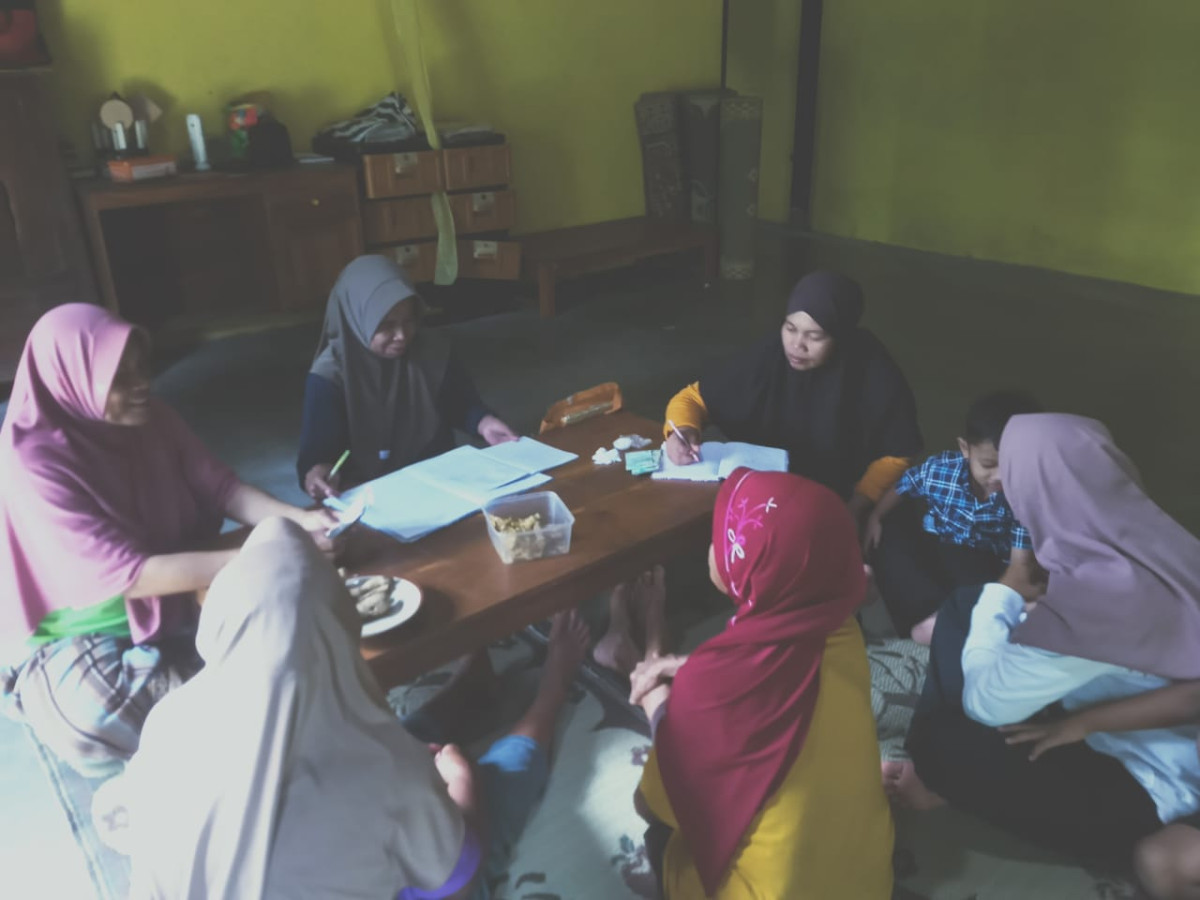 kegiatan pertemuan uppka padukuhan nawung