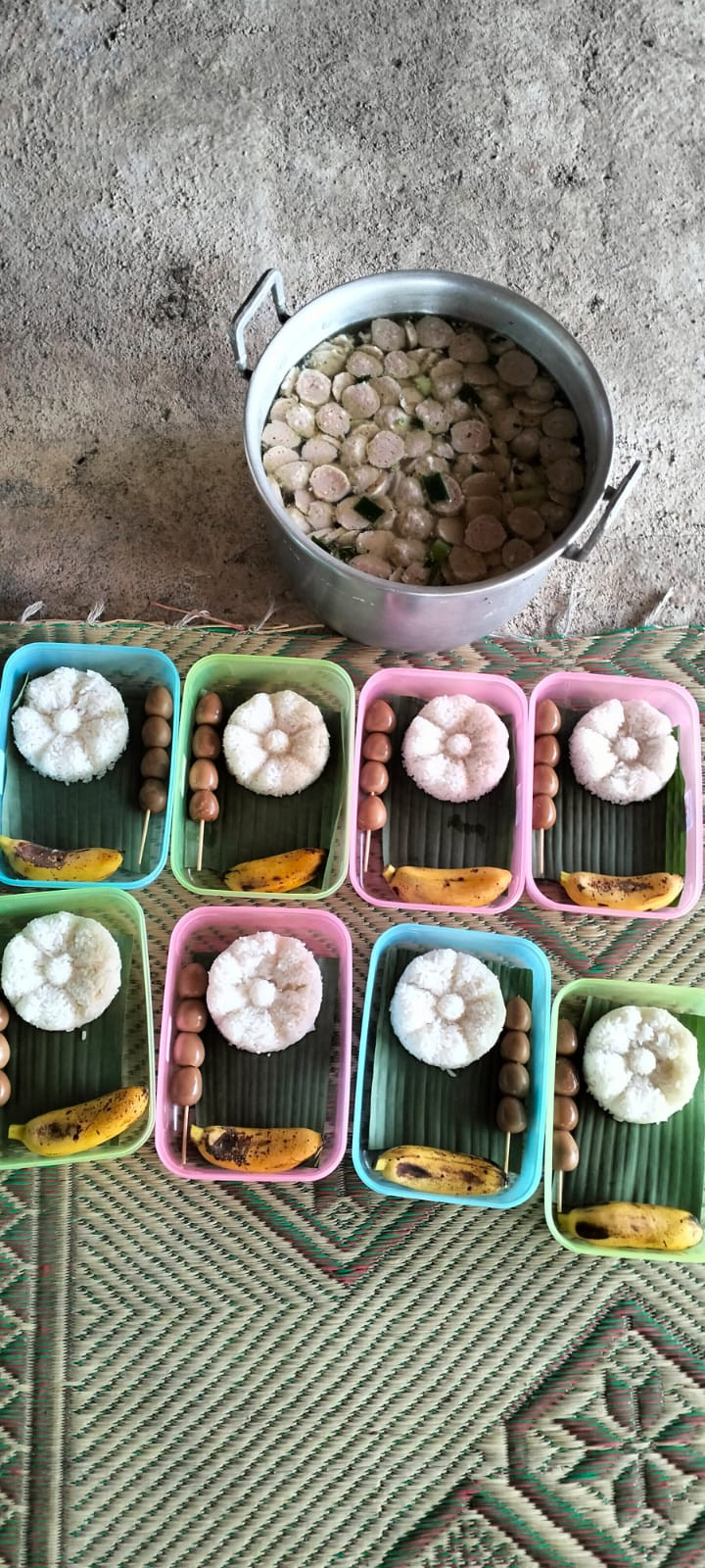 DASHAT (DAPUR SEHAT ATASI STUNTING) POSYANDU ALPUKAT PARANGAN PADUKUHAN GAYAM