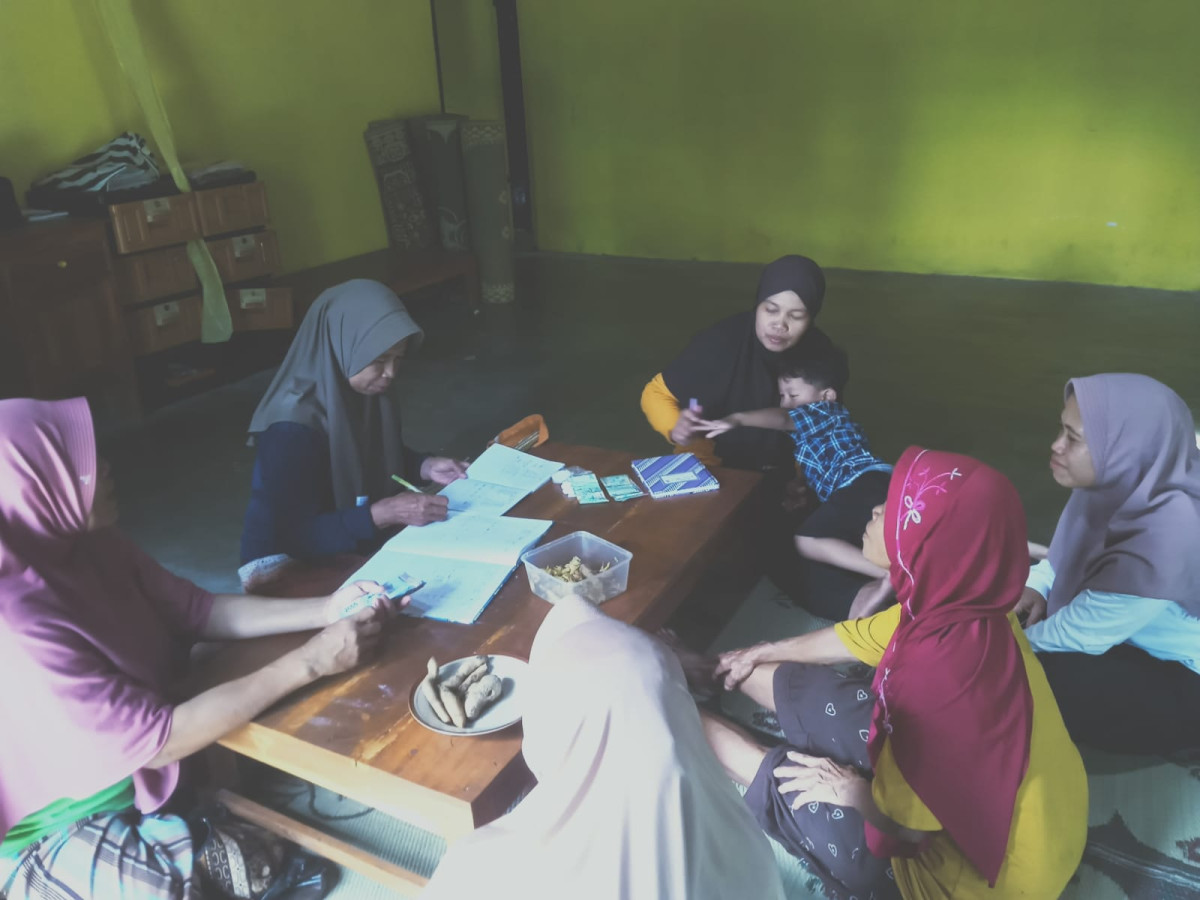 kegiatan arisan pkk padukuhan nawung