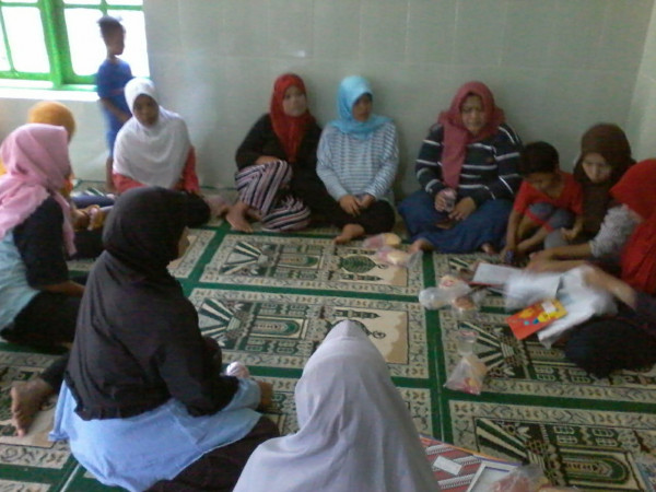 Pertemuan Dasawisma Anggrek 3 RT 05 RW 25 Dusun Sorasan