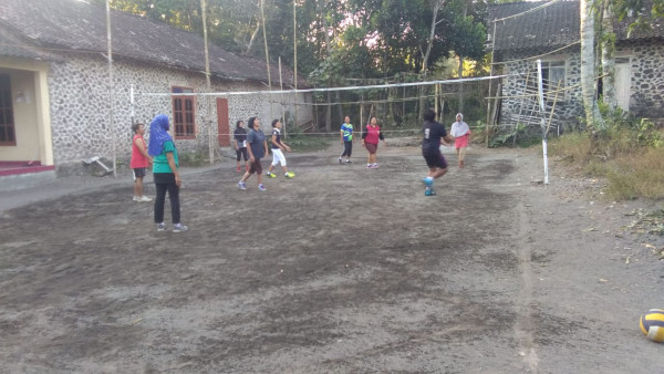 Volly ibuk ibuk