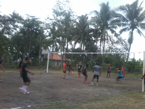 Latihan Bola Voli Putra