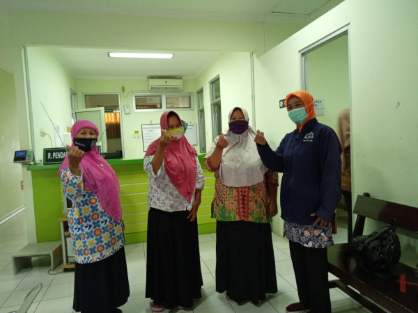 Mengantarkan Akseptor MOW BIMOMARTANI