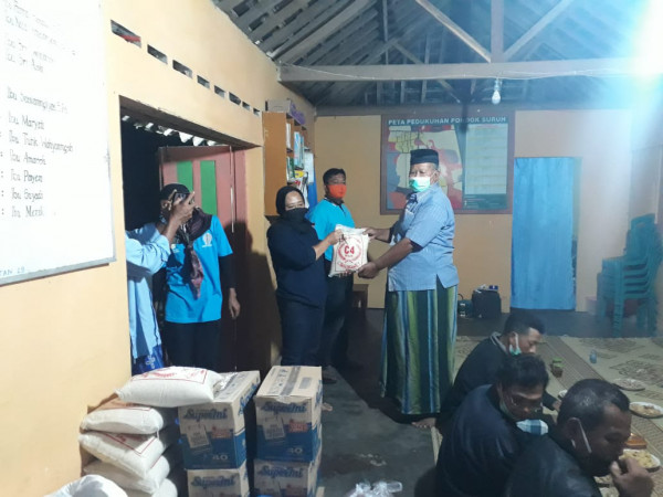Pemberian Bantuan Covid-19 Kalurahan Bimomartani