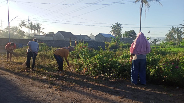 Kerja Bakti  Dusun Rogobangsan