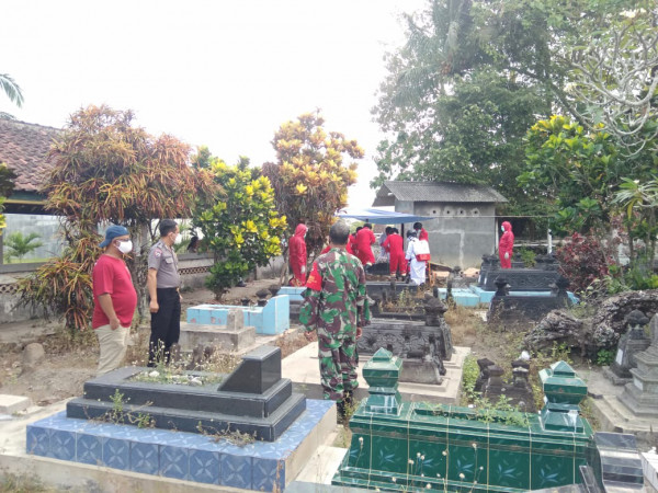 Pemakaman Covid 19 Dusun Kalibulus