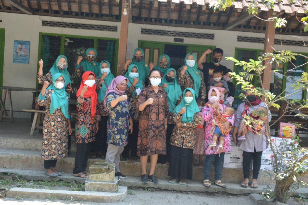 Kunjungan posyandu dari komisi 10 DPR-RI