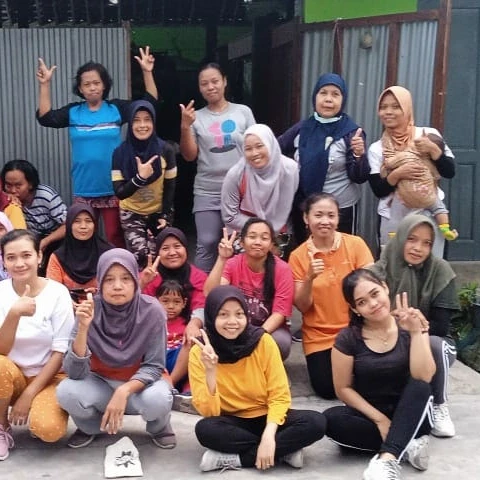 Senam rutin sabtu sore