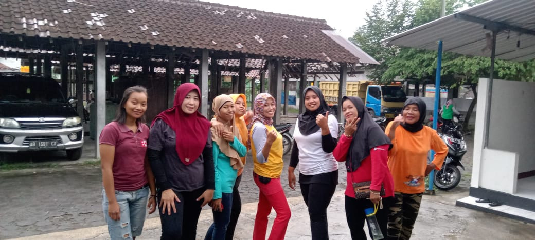 Senam Rutin Rw 04 Rogobangsan