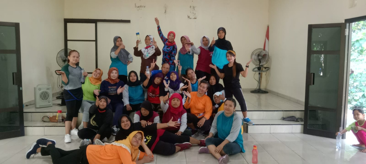 senam pinggir kali opak Rogobangsan